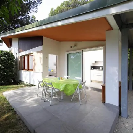 Charming With Garden And Bbq, 200m To Sea