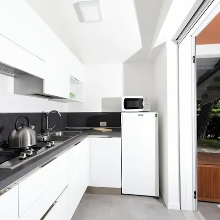 公寓 Charming With Garden And Bbq, 200m To Sea *