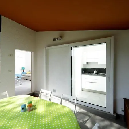 公寓 Charming With Garden And Bbq, 200m To Sea 利尼亚诺萨比亚多罗