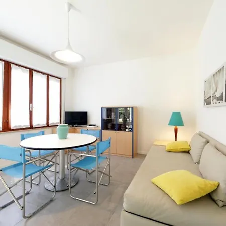 Charming With Garden And Bbq, 200m To Sea
