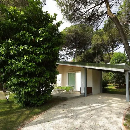 Charming With Garden And Bbq, 200m To Sea 公寓 利尼亚诺萨比亚多罗